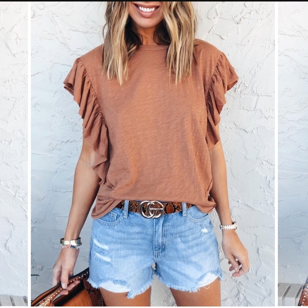 Spelesy Boutique Camel Ruffle Detail Shirt - M